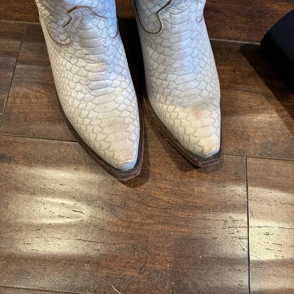 Women's ivory Idyllwind croc leather boots size 6.5 - Picture 5 of 5